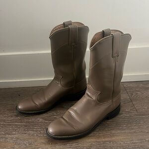 Vinatge cowboy boots